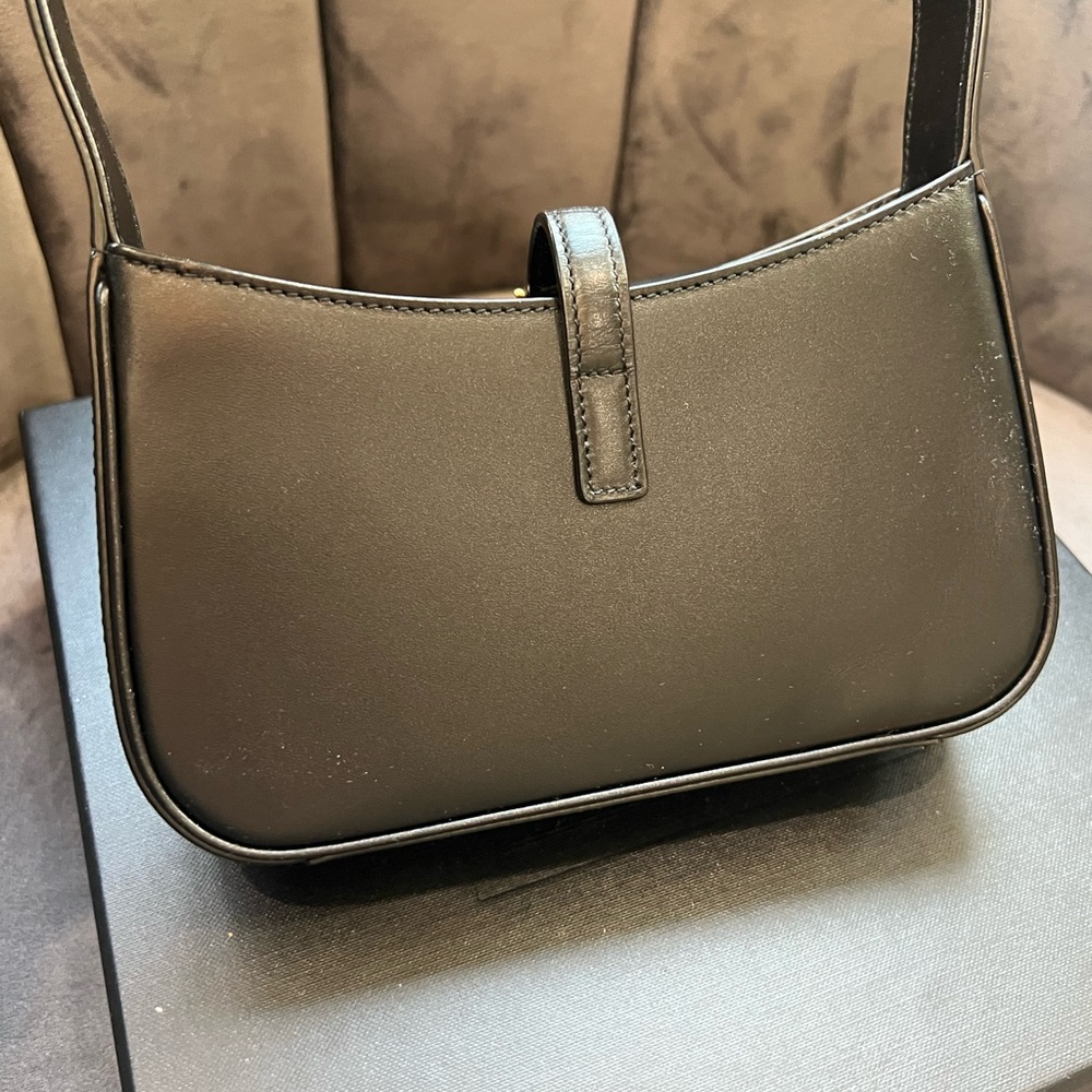 Yves Saint Laurent Le 5 A 7 Hobo Bag - Picture 13 of 14